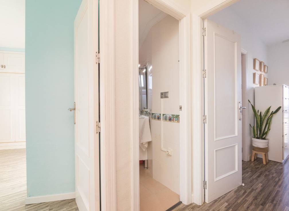 Resale - Apartment - Arenales del Sol - Zona paseo maritimo