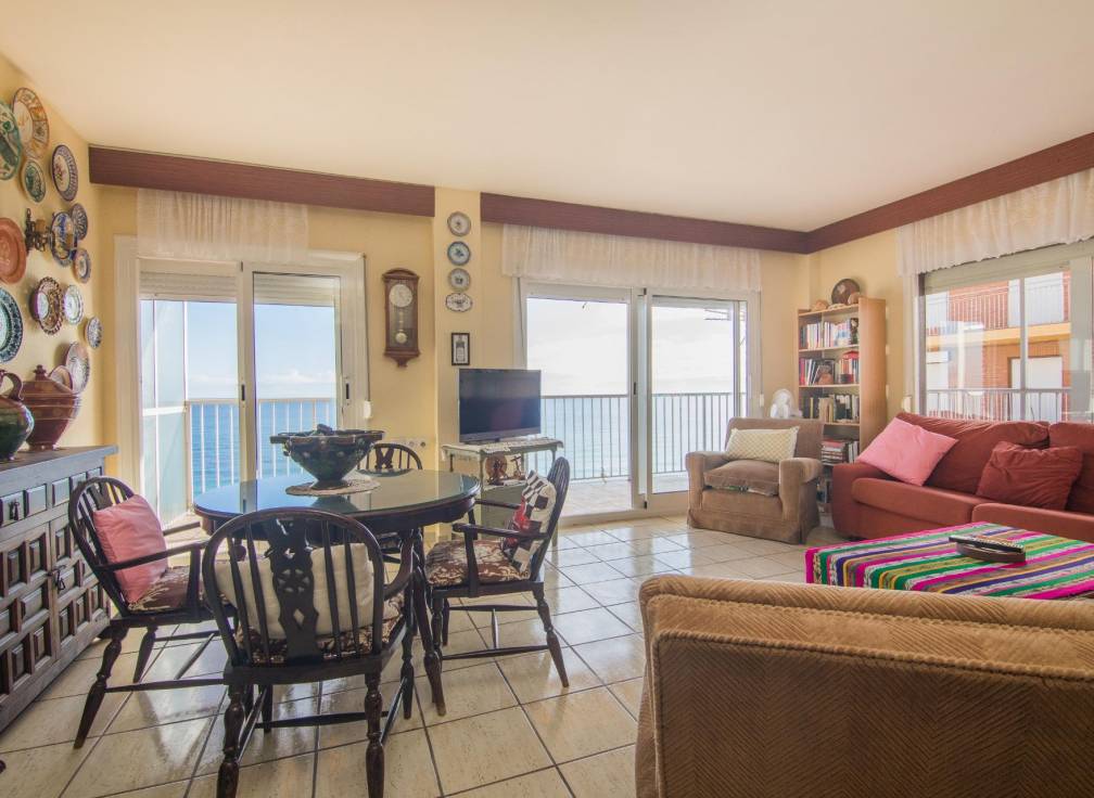 Resale - Apartment - Arenales del Sol