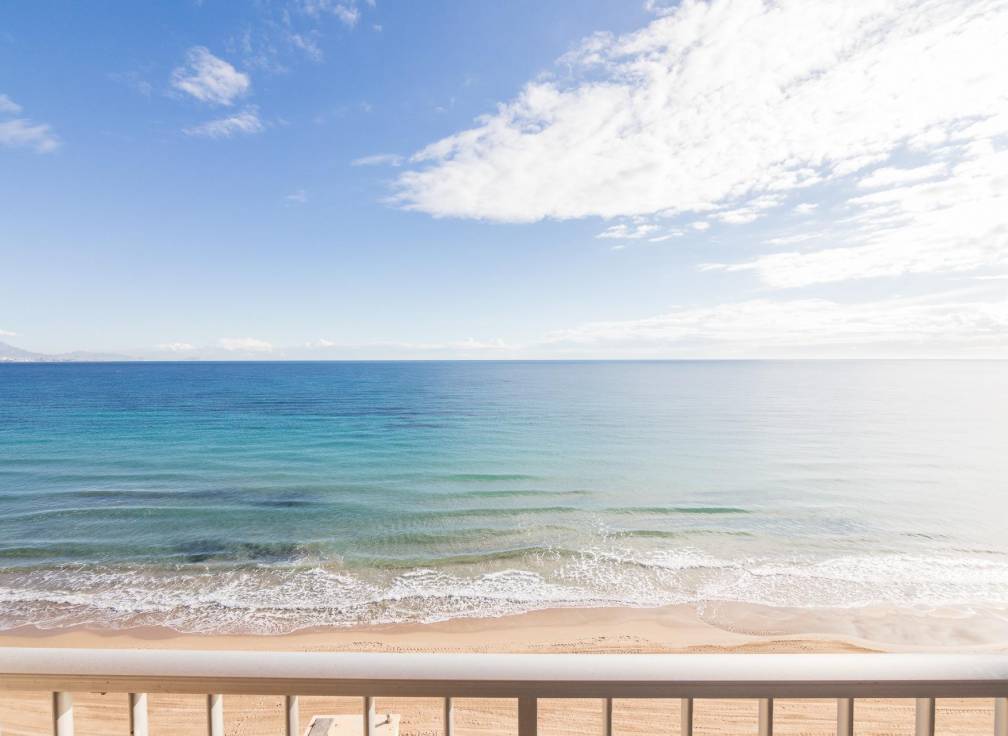 Resale - Apartment - Arenales del Sol