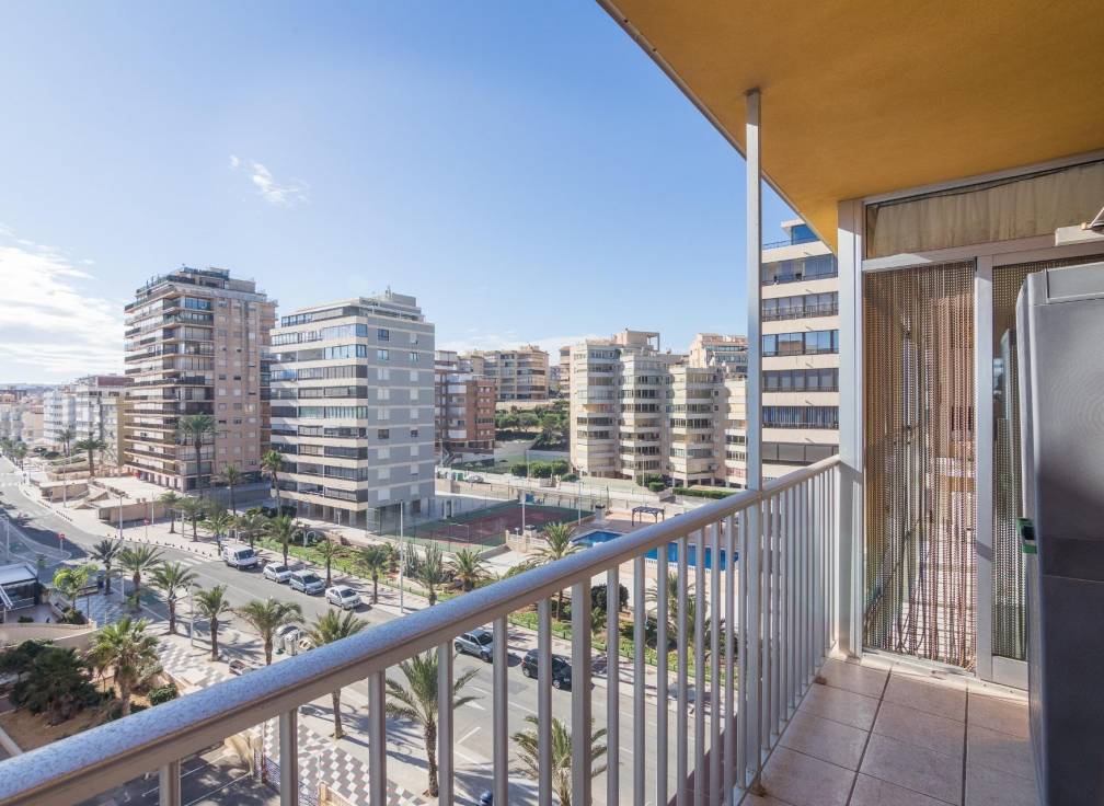 Resale - Apartment - Arenales del Sol