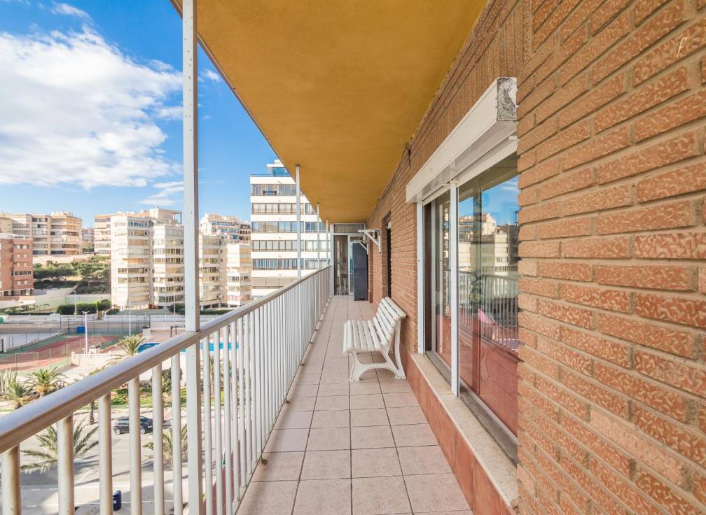 Resale - Apartment - Arenales del Sol