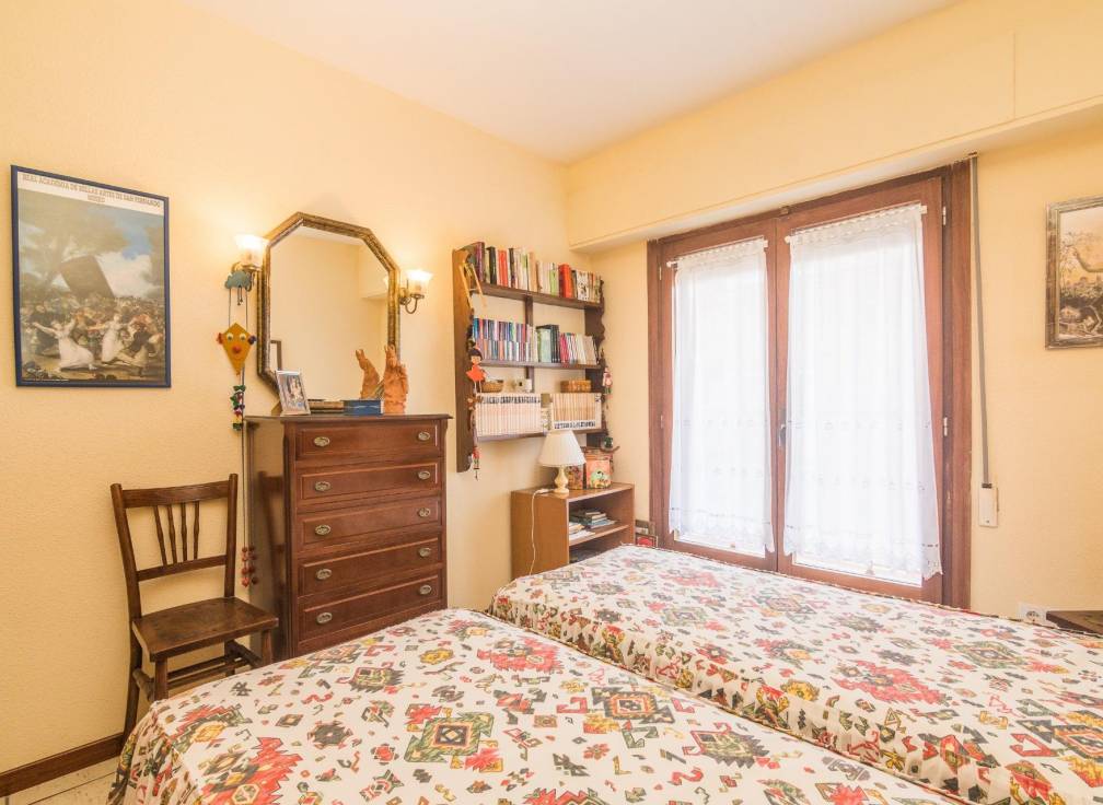 Resale - Apartment - Arenales del Sol