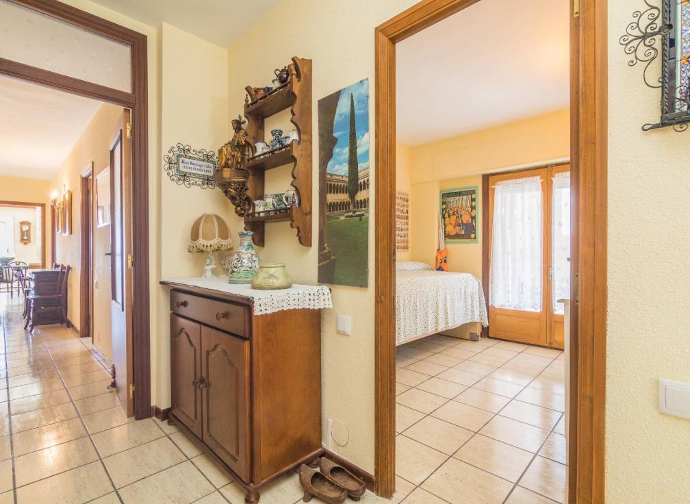 Resale - Apartment - Arenales del Sol