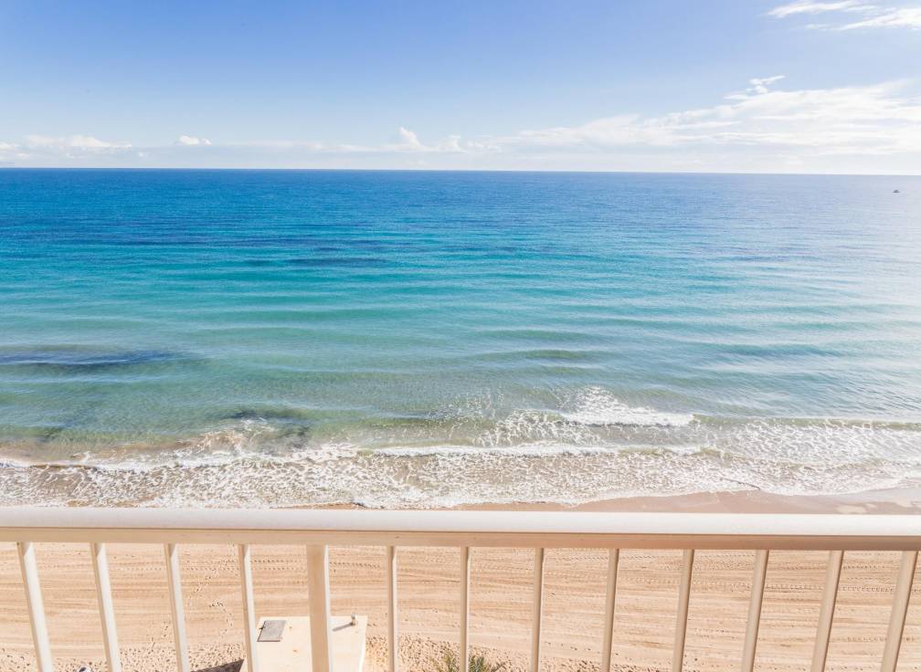 Resale - Apartment - Arenales del Sol