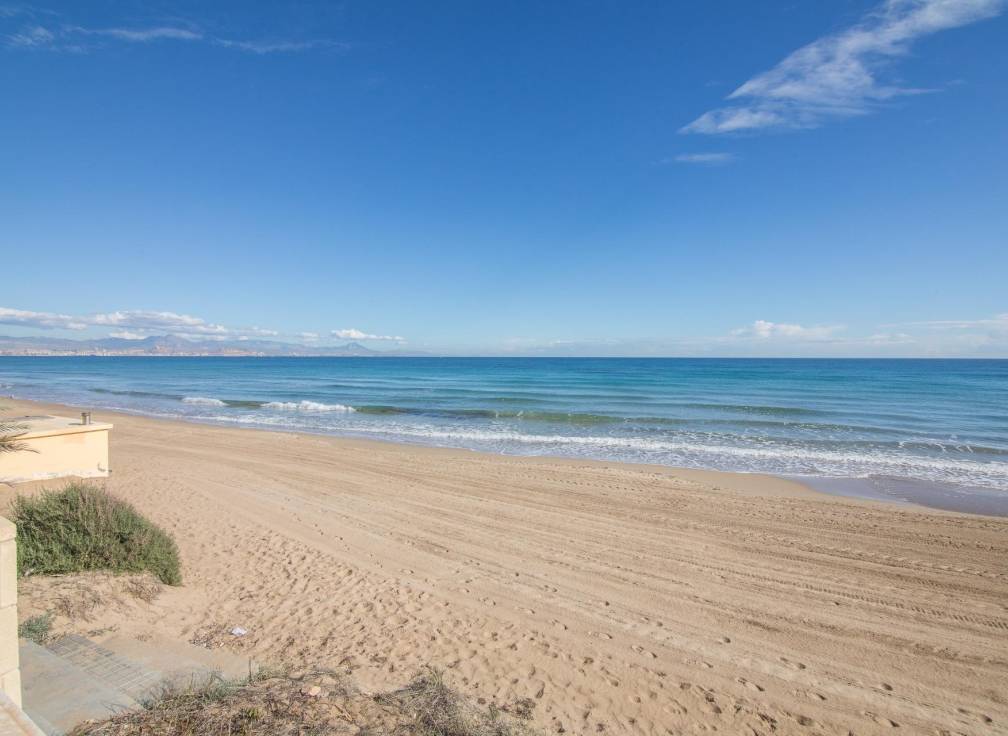 Resale - Apartment - Arenales del Sol