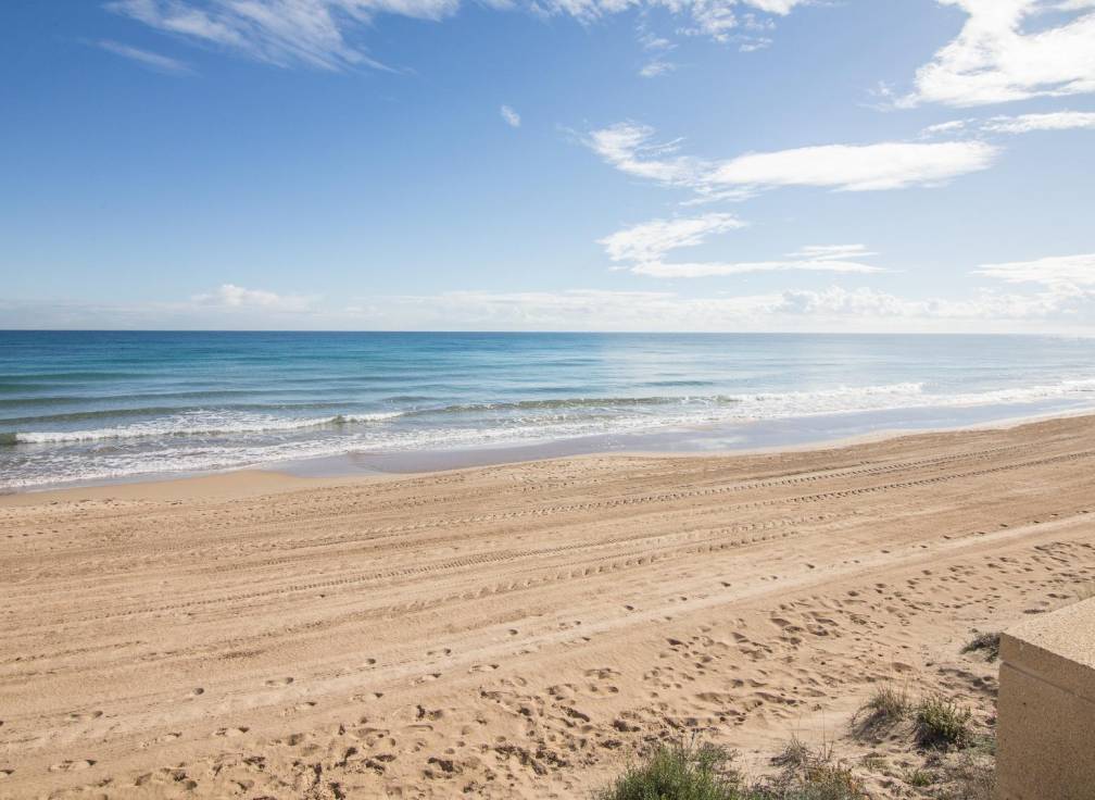 Resale - Apartment - Arenales del Sol