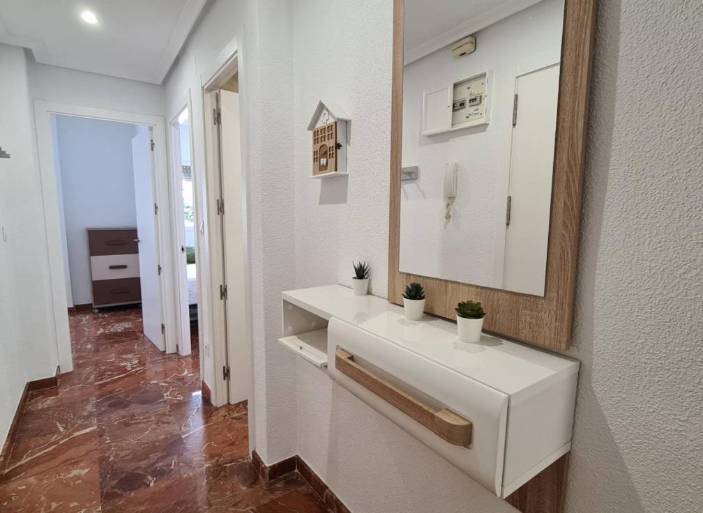 Resale - Apartment - Arenales del Sol