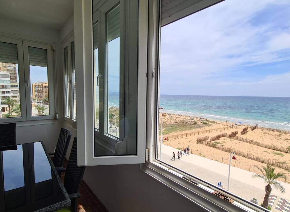 Resale - Apartment - Arenales del Sol