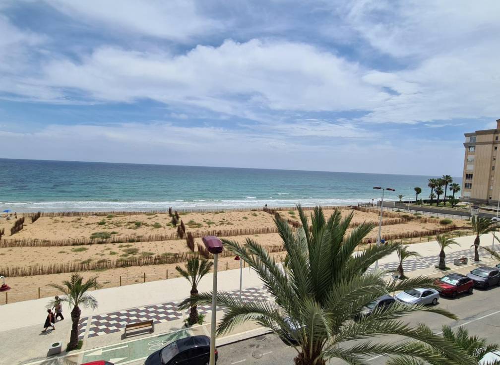 Resale - Apartment - Arenales del Sol