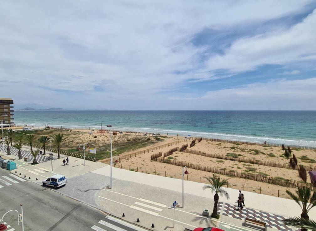 Resale - Apartment - Arenales del Sol
