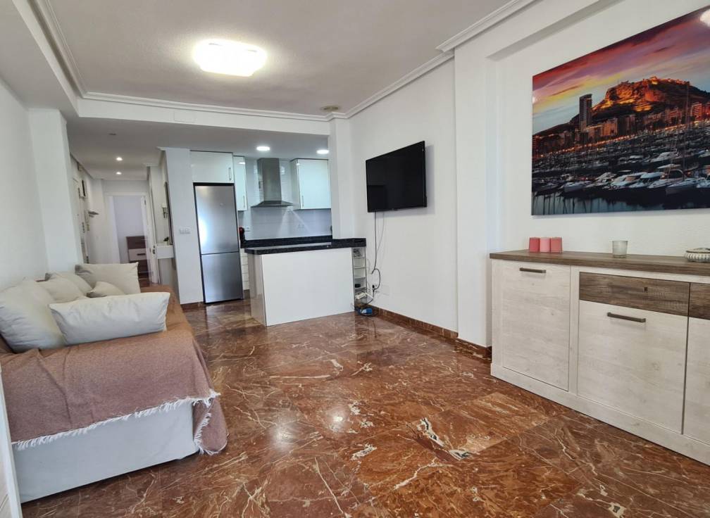 Resale - Apartment - Arenales del Sol