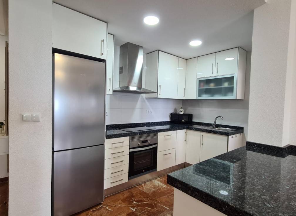 Resale - Apartment - Arenales del Sol