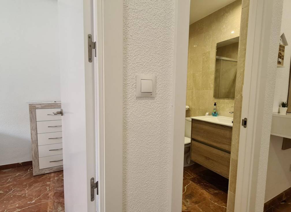 Resale - Apartment - Arenales del Sol
