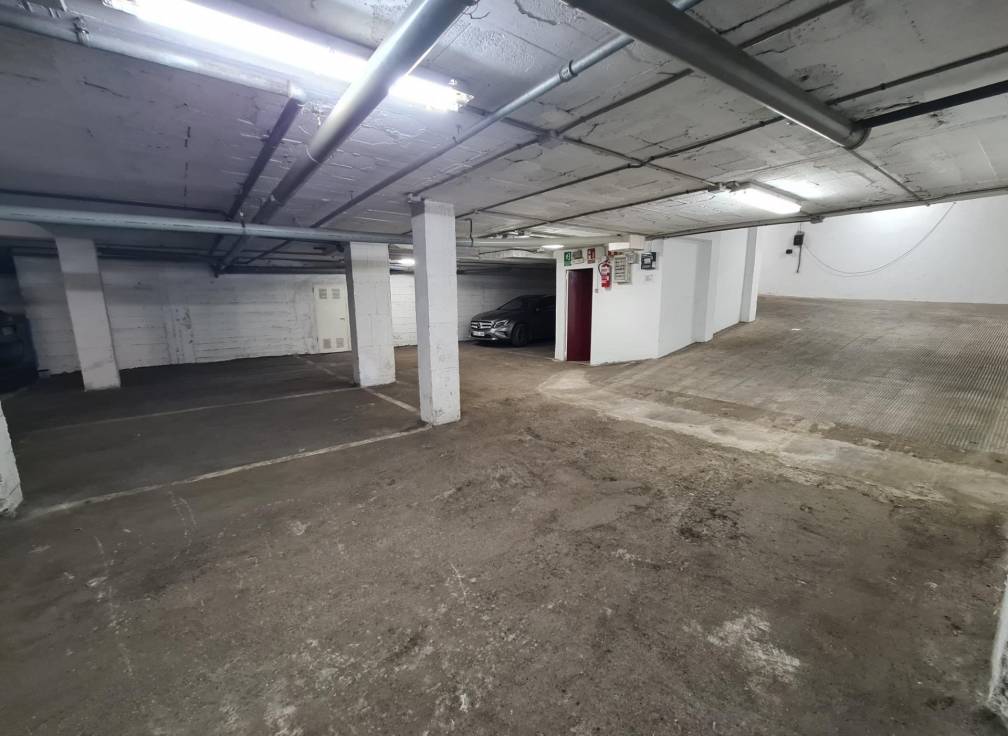 Resale - Apartment - Arenales del Sol