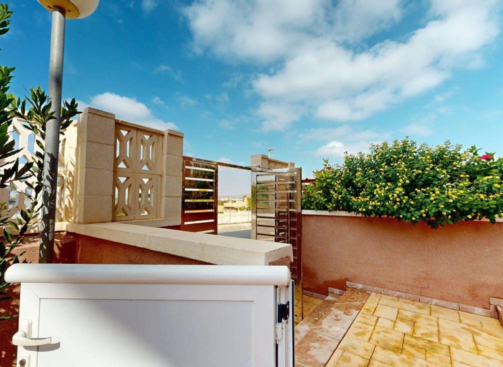 Resale - Apartment - Arenales del Sol
