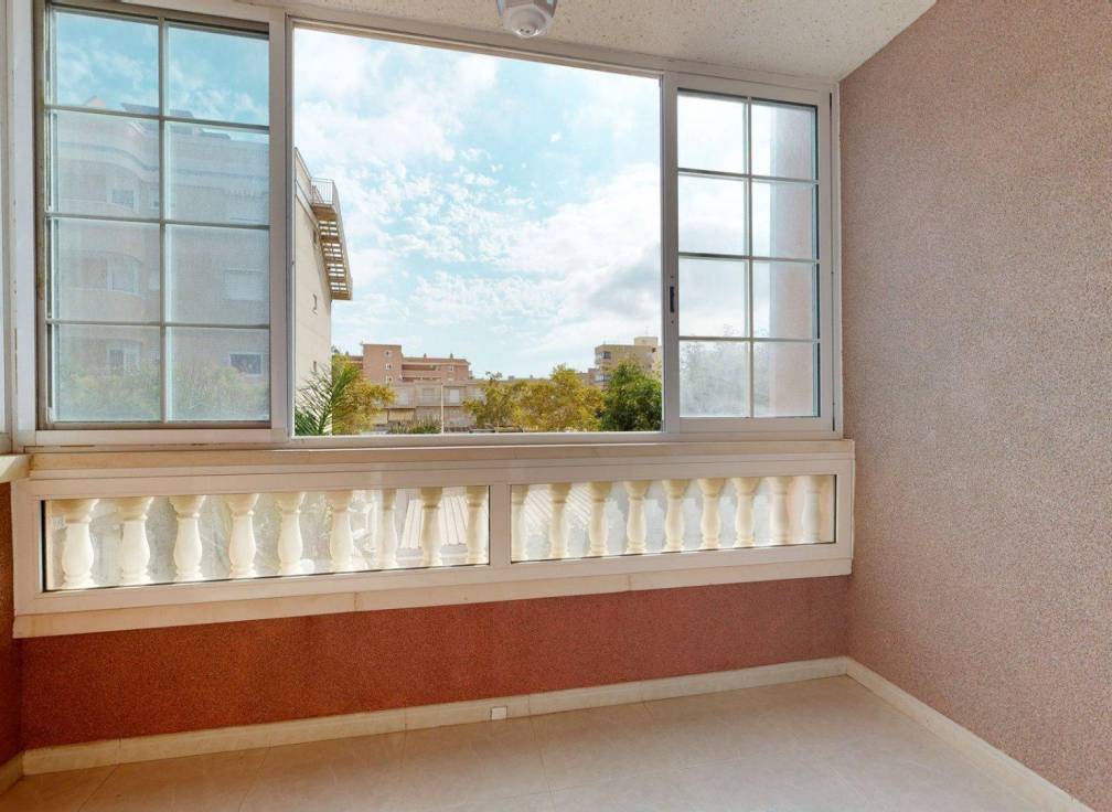 Resale - Apartment - Arenales del Sol