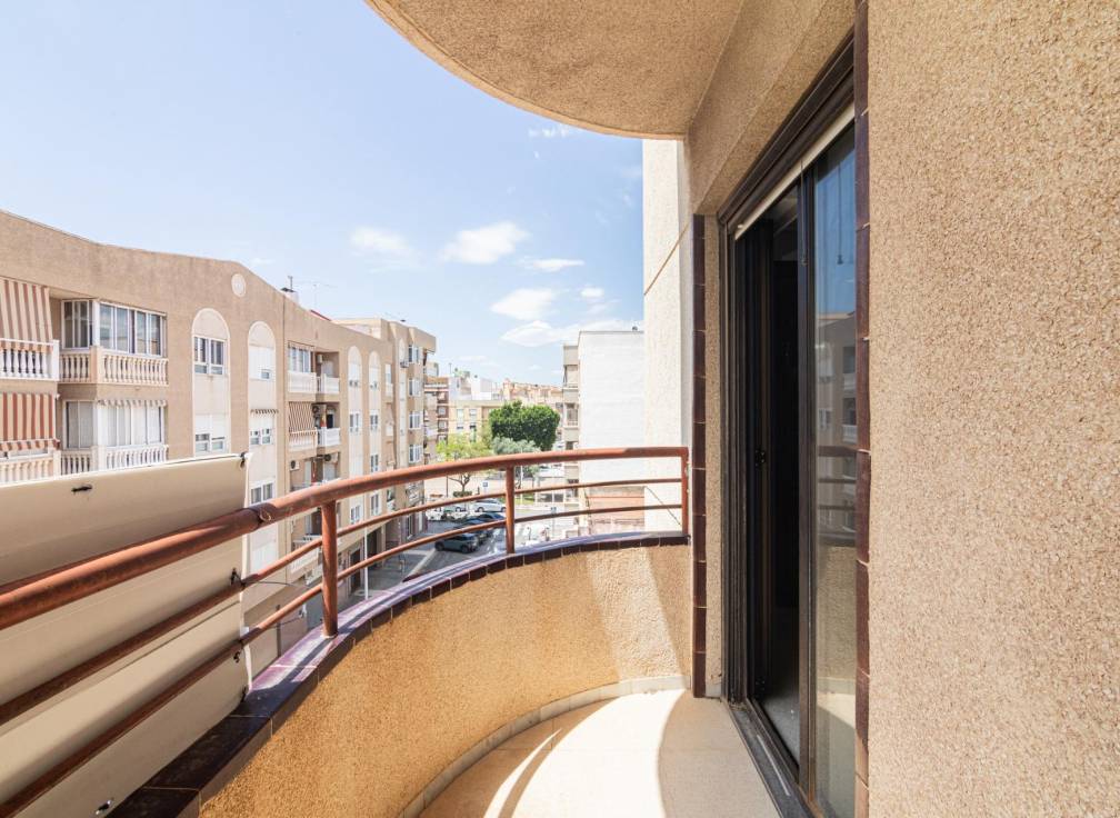 Resale - Apartment - El altet