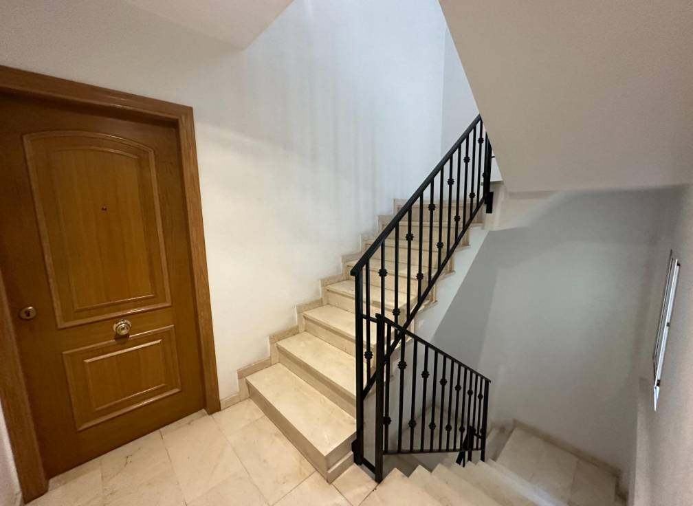 Resale - Apartment - Elche - Carrus