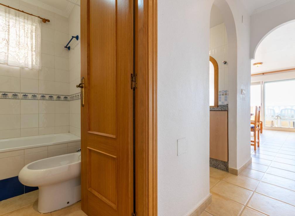 Resale - Apartment - Santa Pola - Calas de Santiago Bernabeu