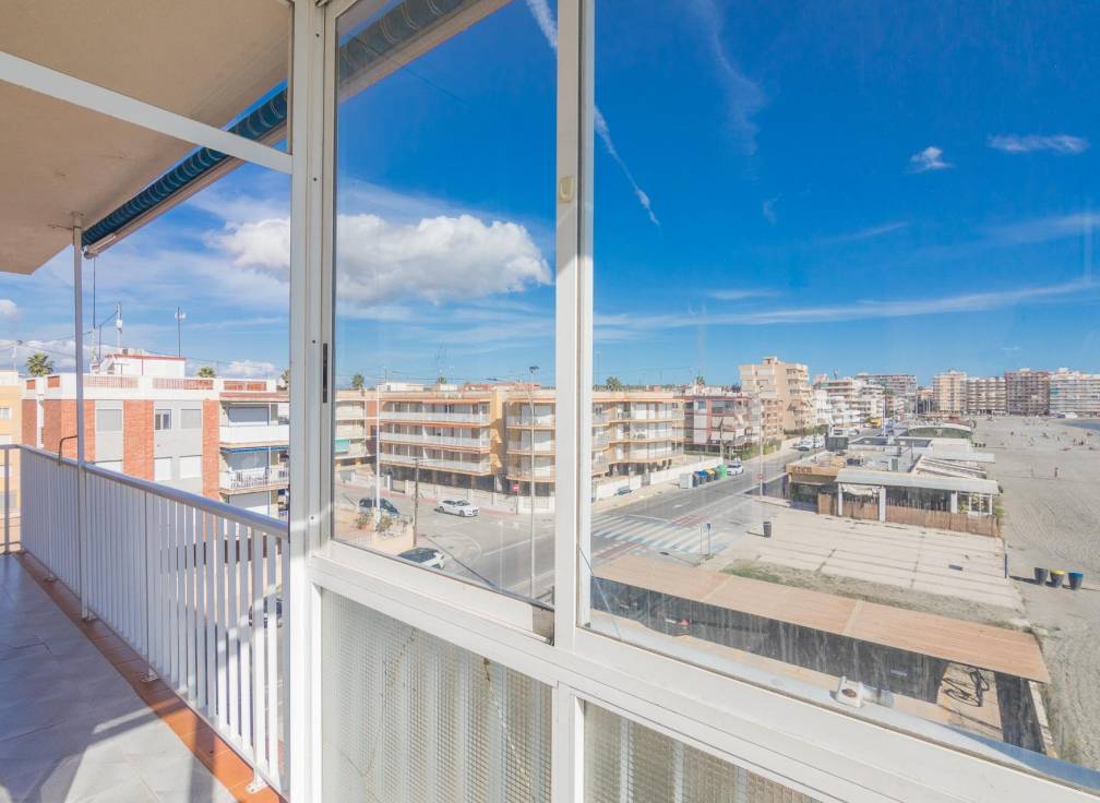 Resale - Apartment - Santa Pola - Centro