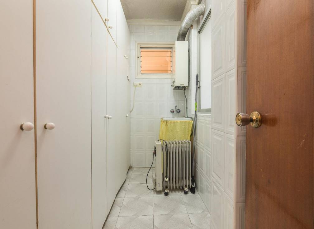 Resale - Apartment - Santa Pola - Centro