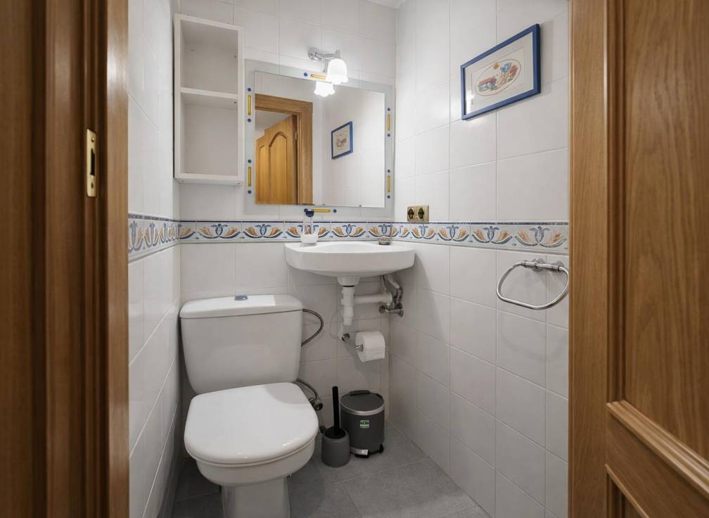 Resale - Apartment - Santa Pola - Centro