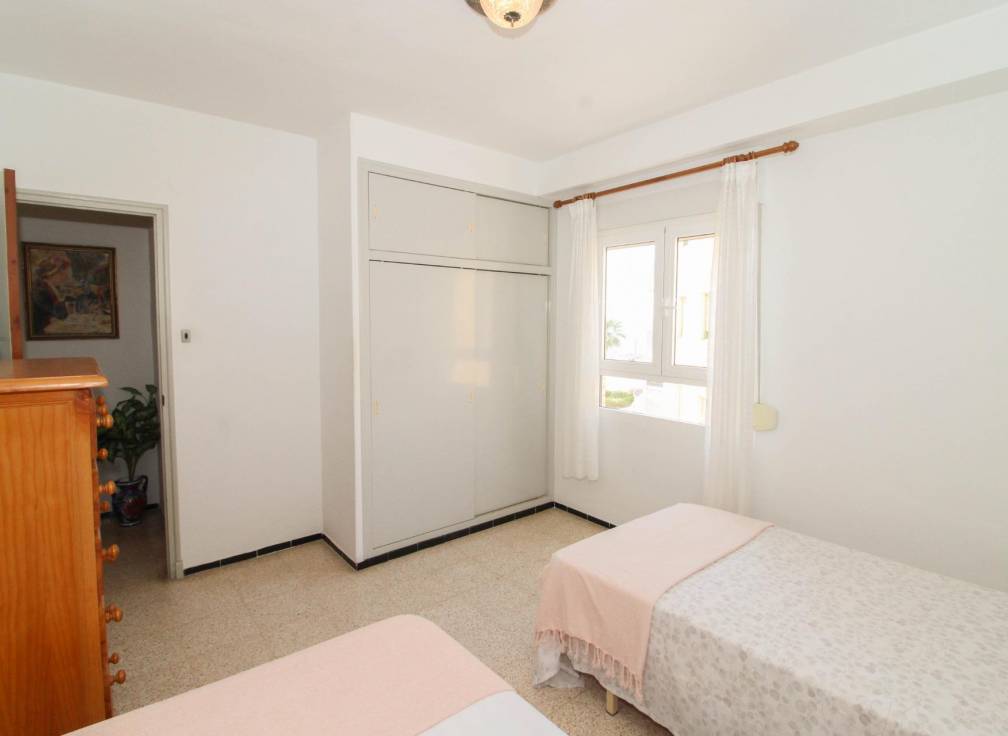 Resale - Apartment - Santa Pola - Gran Playa
