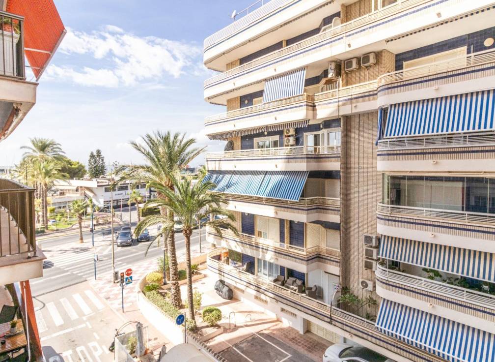 Resale - Apartment - Santa Pola - Playa Levante