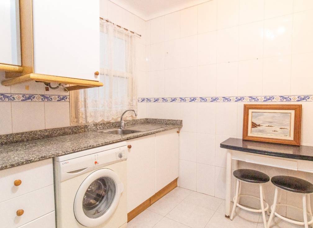 Resale - Apartment - Santa Pola - Playa Levante