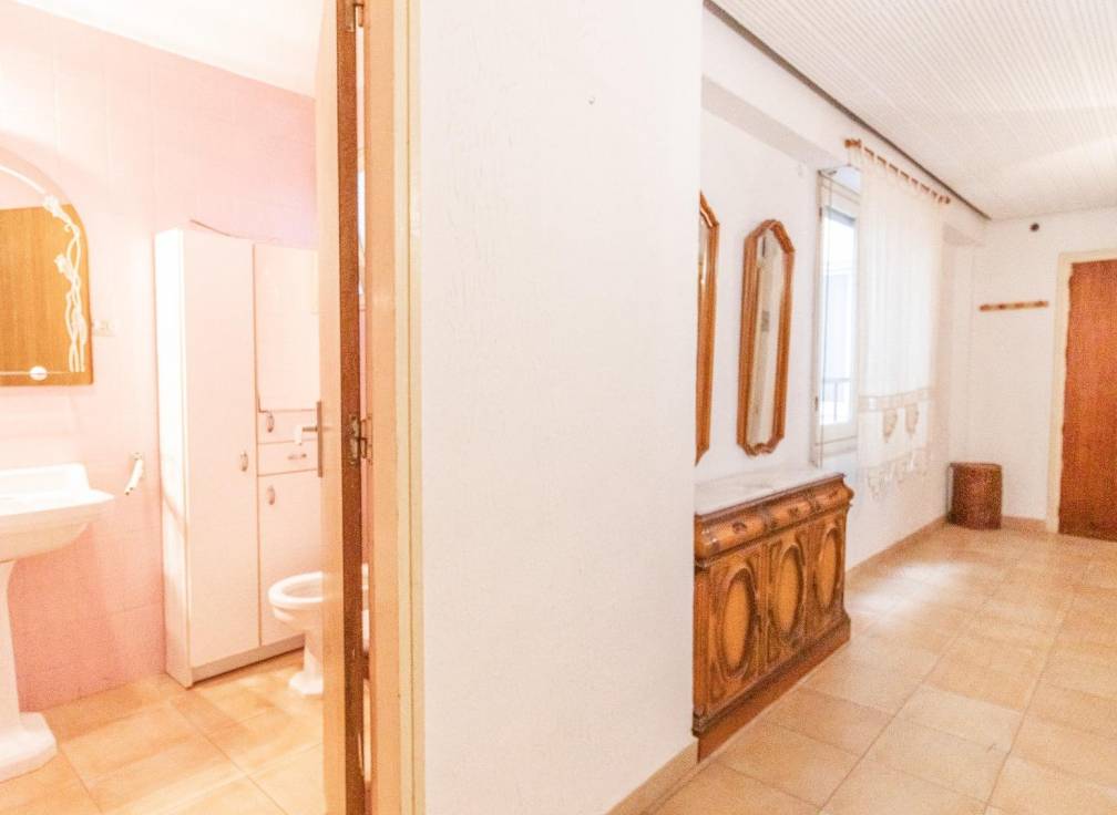 Resale - Apartment - Santa Pola - Playa Levante
