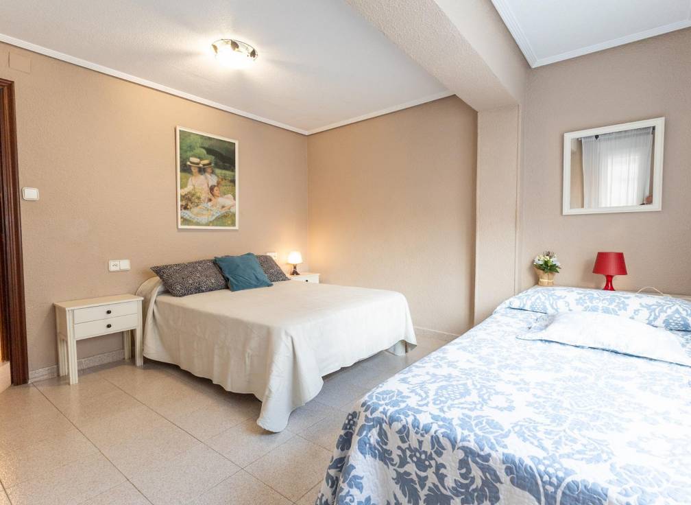 Resale - Apartment - Santa Pola - Santiago bernabeu