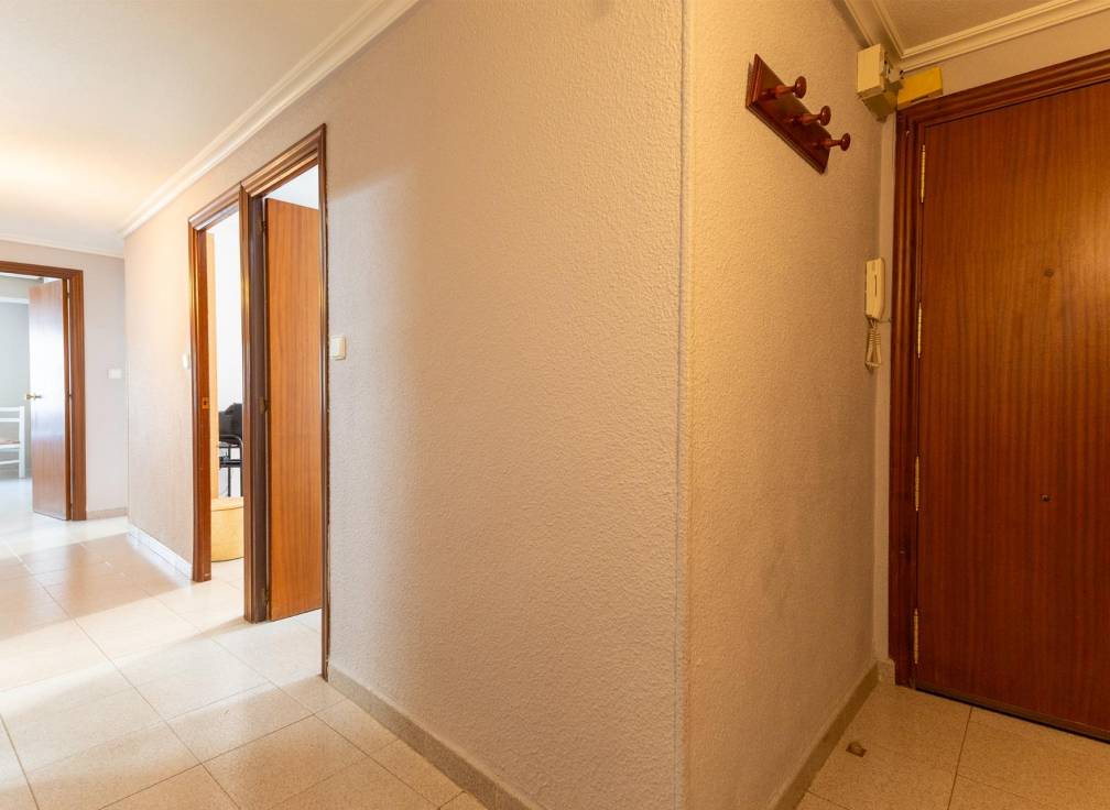 Resale - Apartment - Santa Pola - Santiago bernabeu