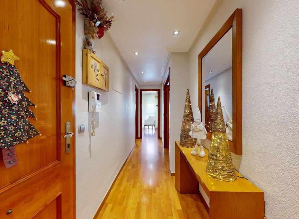 Resale - Apartment - Santa Pola - Santiago bernabeu