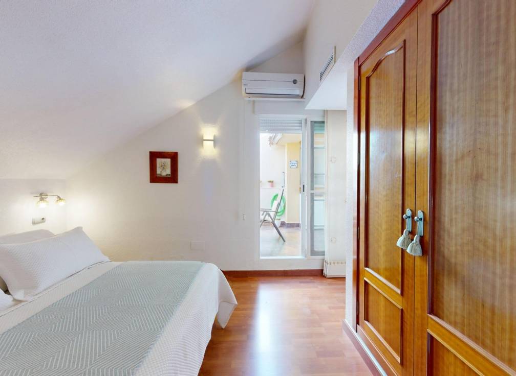 Resale - Apartment - Santa Pola - Santiago bernabeu