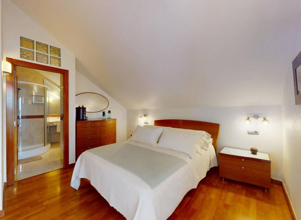 Resale - Apartment - Santa Pola - Santiago bernabeu