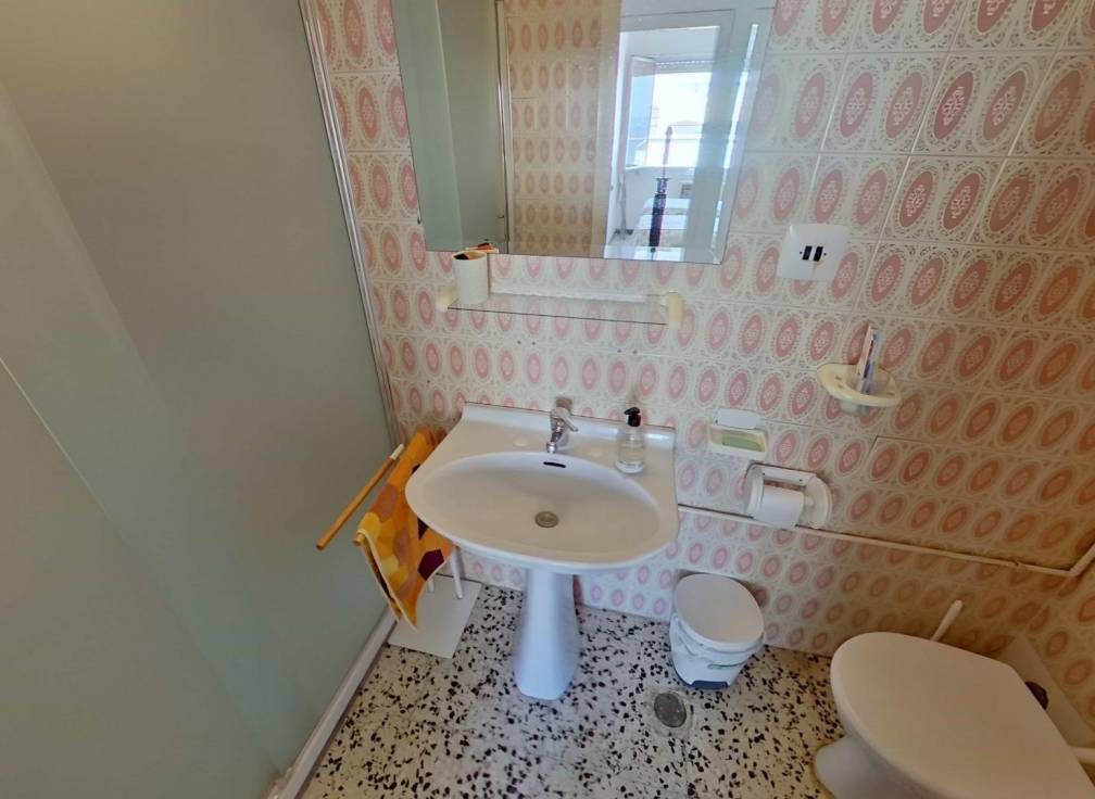 Resale - Apartment - Santa Pola - Santiago bernabeu
