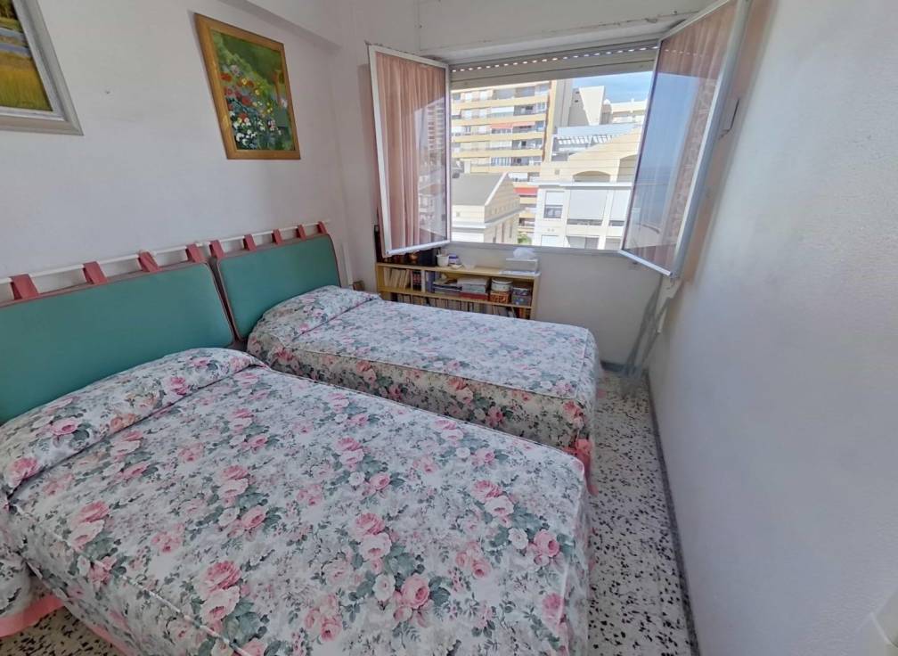 Resale - Apartment - Santa Pola - Santiago bernabeu