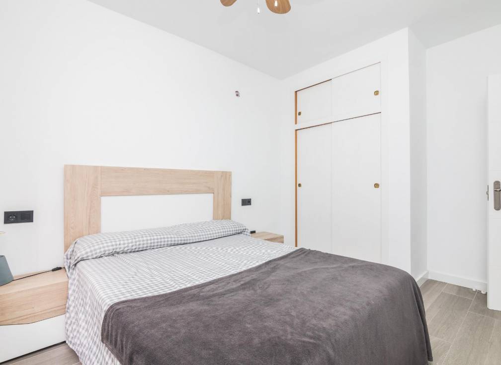 Resale - Apartment - Torrevieja - Playa del Cura