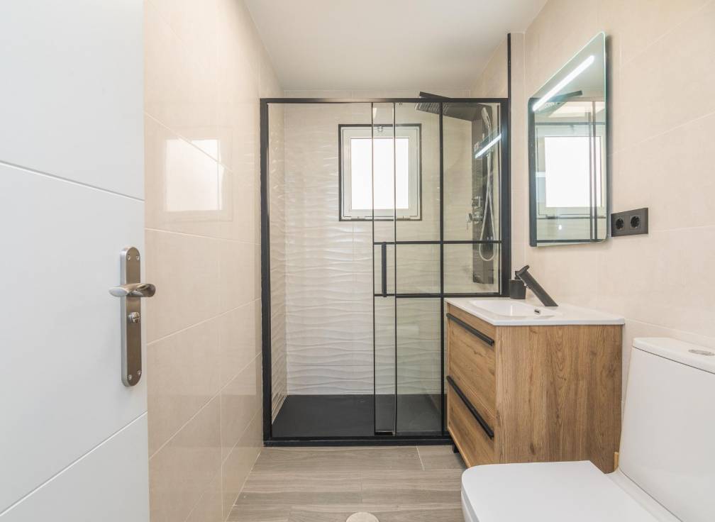 Resale - Apartment - Torrevieja - Playa del Cura