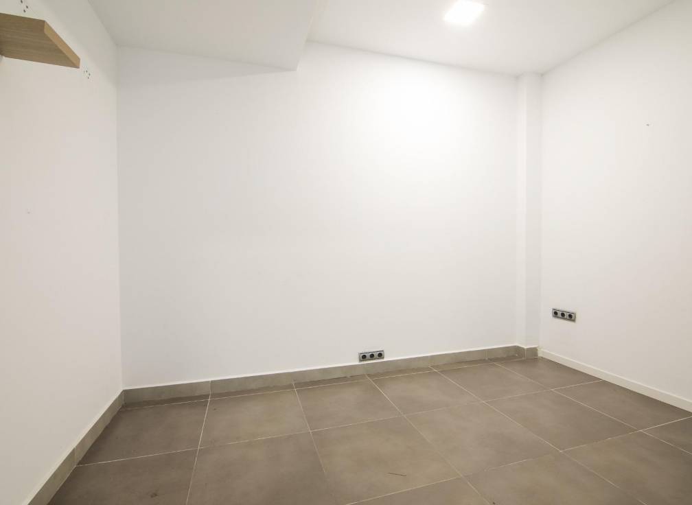 Resale - Business Premises - Elche - Plaza Obispo Siuri