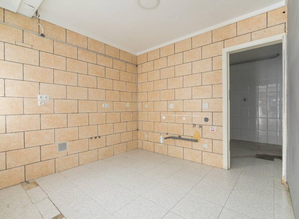 Resale - Business Premises - Torrellano - Centro