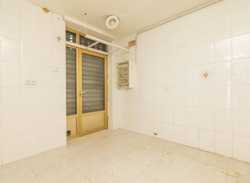 Resale - Business Premises - Torrellano - Centro