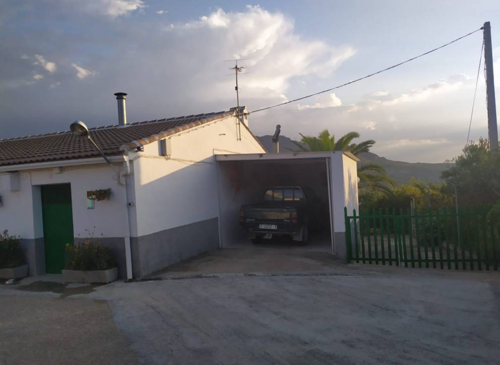 Resale - Cottage - Quesada - SIERRA CAZORLA