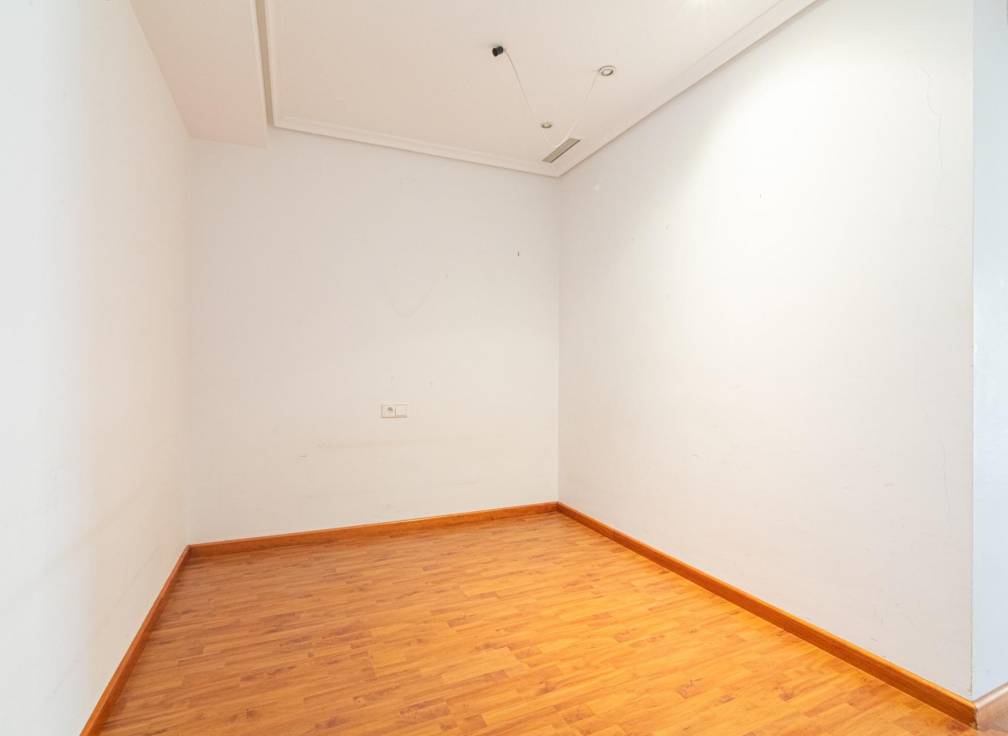 Resale - Duplex - Elche - Raval - Puertas Coloradas