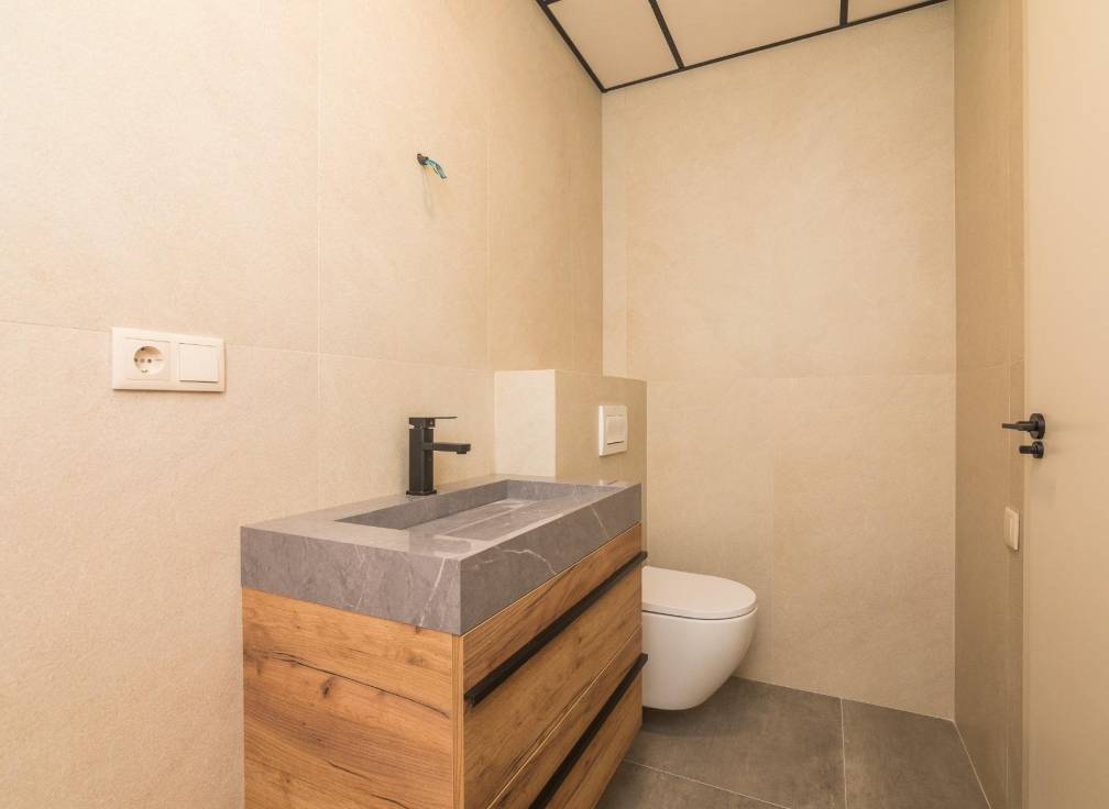 Resale -  - Elche - Raval - Puertas Coloradas