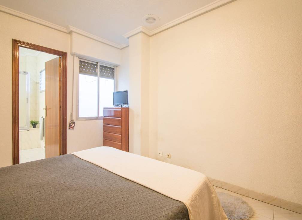 Resale -  - Elche - Reina Victoria-Miguel Hernández