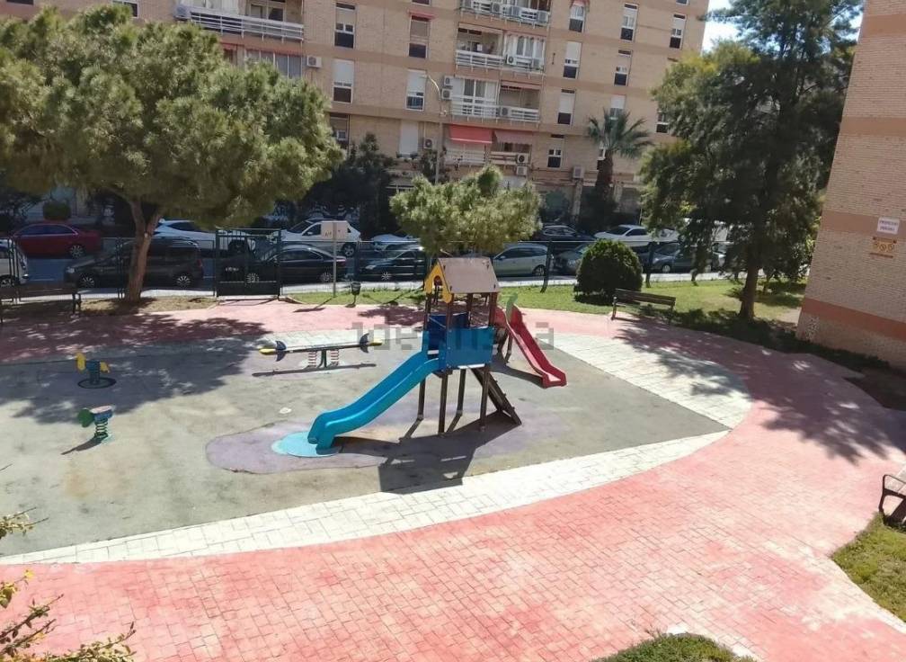 Resale - Flat - Alicante - Alipark