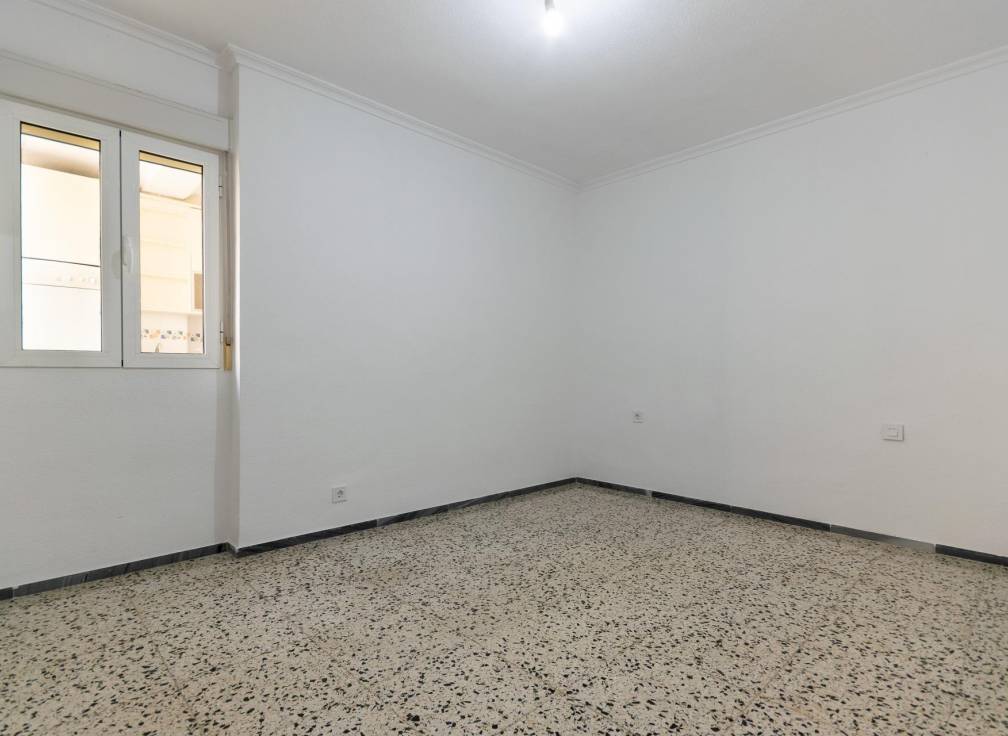 Resale - Flat - Alicante - Carolinas Bajas