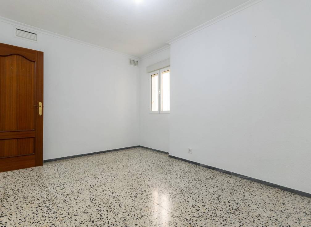 Resale - Flat - Alicante - Carolinas Bajas