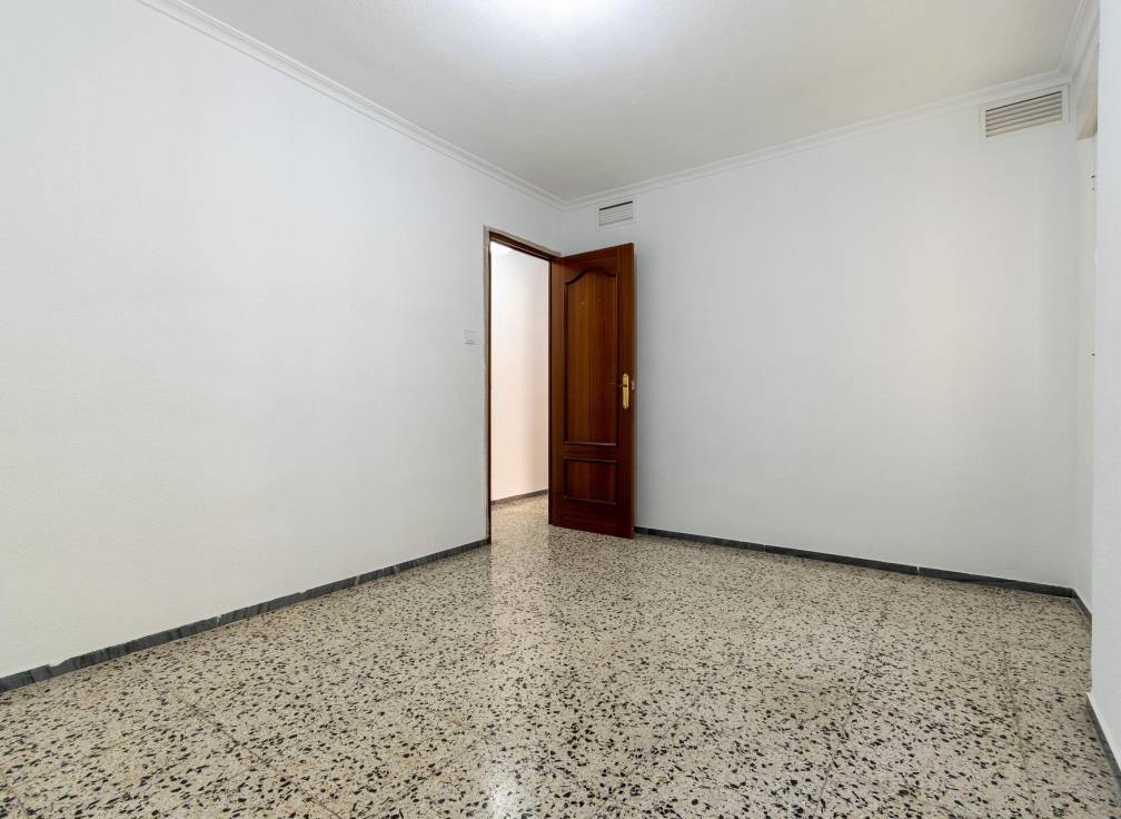 Resale - Flat - Alicante - Carolinas Bajas